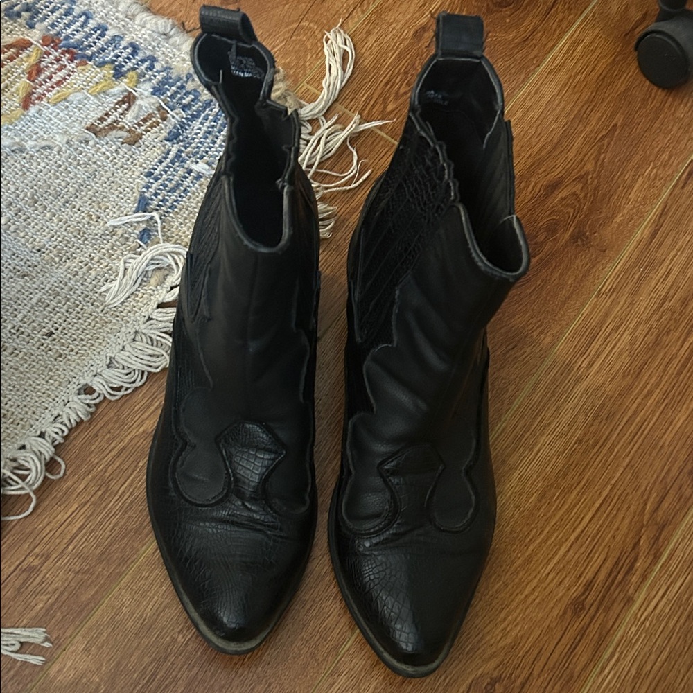 9.5 black western booties